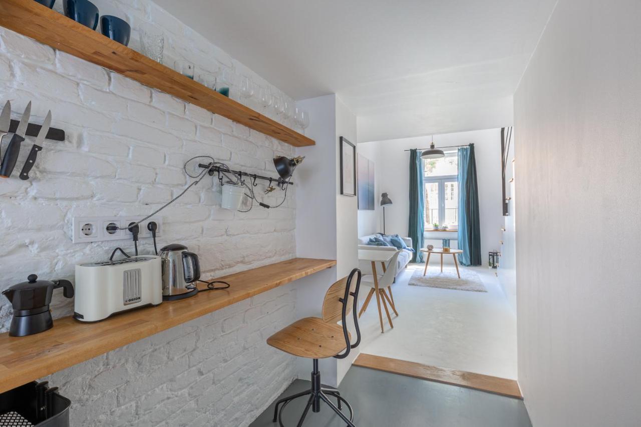 Black And White Apartment Budapest Exterior photo